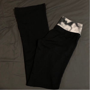 Sold - Low rise flare yoga pants